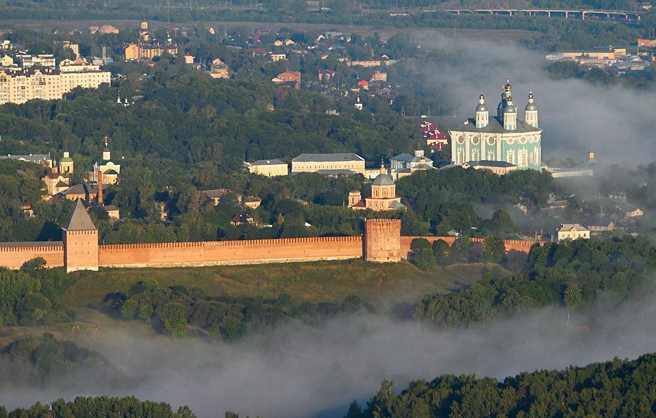 Фон Смоленский собор